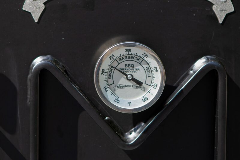 Meadow Creek BX25 Box Smoker Meadow Creek BX25 Box Smoker