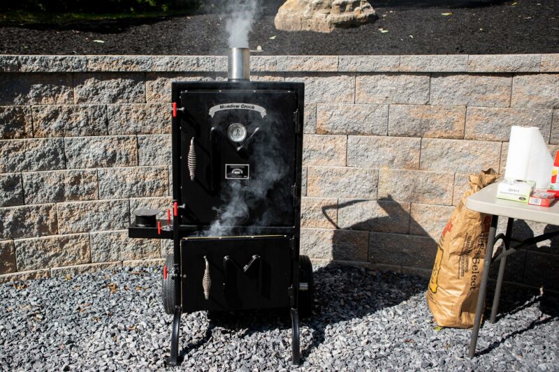 Firing Meadow Creek BX25 Box Smoker Firing Meadow Creek BX25 Box Smoker