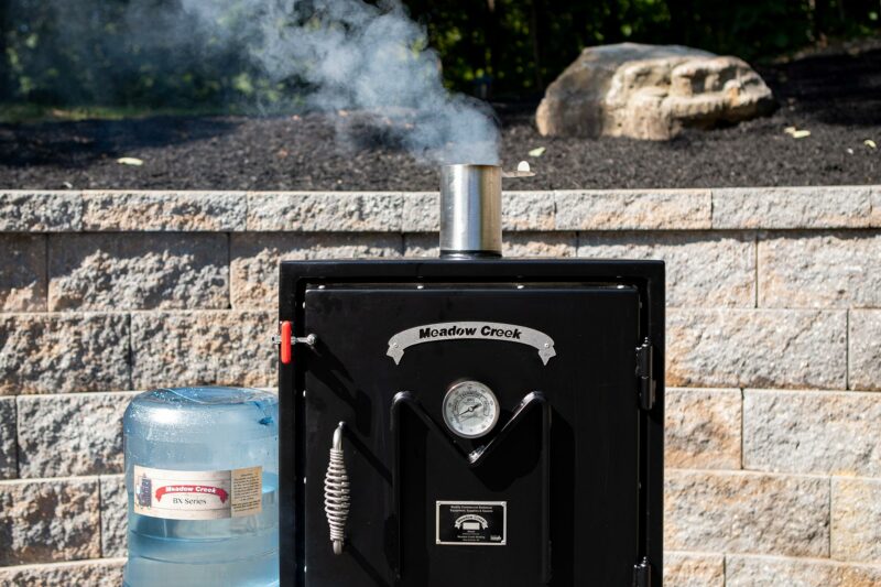 Firing Meadow Creek BX25 Box Smoker