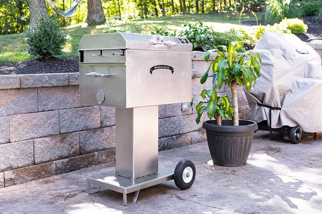 BBQ26S_Charcoal_Grill_Flat_Grate_01
