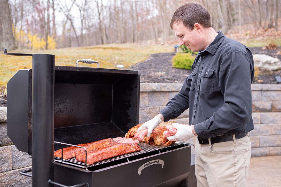 Lodge Deluxe Pan Scraper - Meadow Creek Barbecue Supply