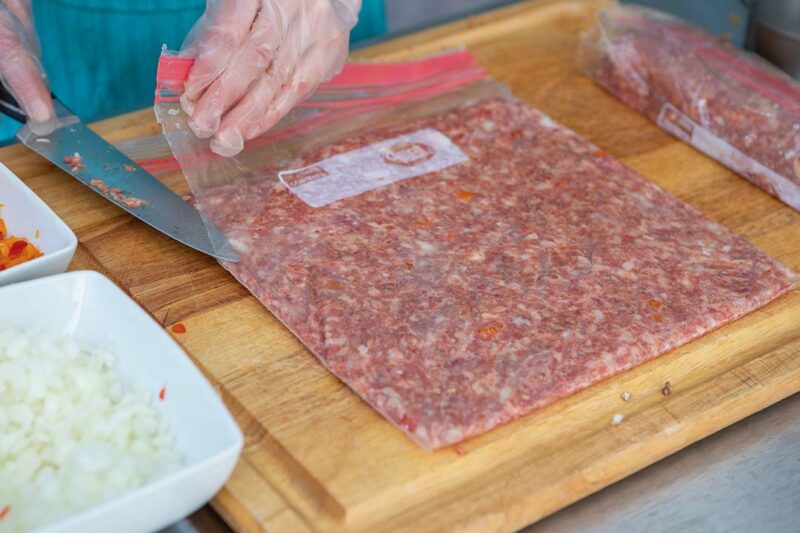 BX25_Smoker_Pizza_Pockets_12_Cutting_Bag