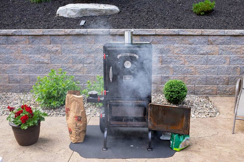 BX25_Smoker_Pizza_Pockets_31_Lit