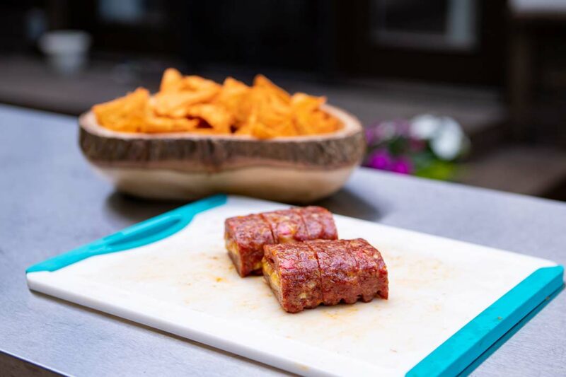 BX25_Smoker_Pizza_Pockets_43_With_Chips
