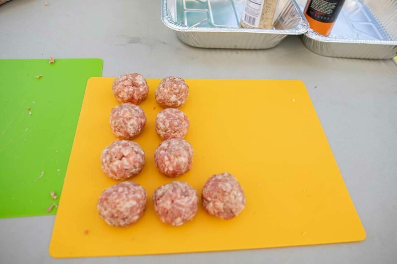 TS250_Reverse_Flow_Smoker_42_Sausage_Balls