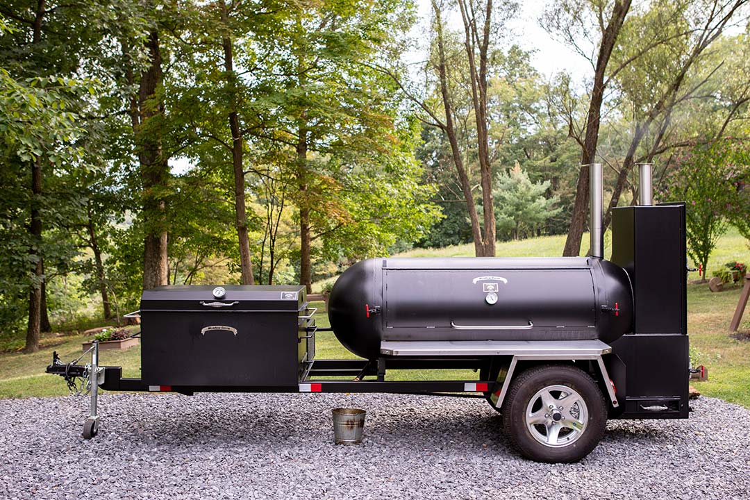 My BBQ Smoker Trailer Smoking and Searing Spatchcock Chickens