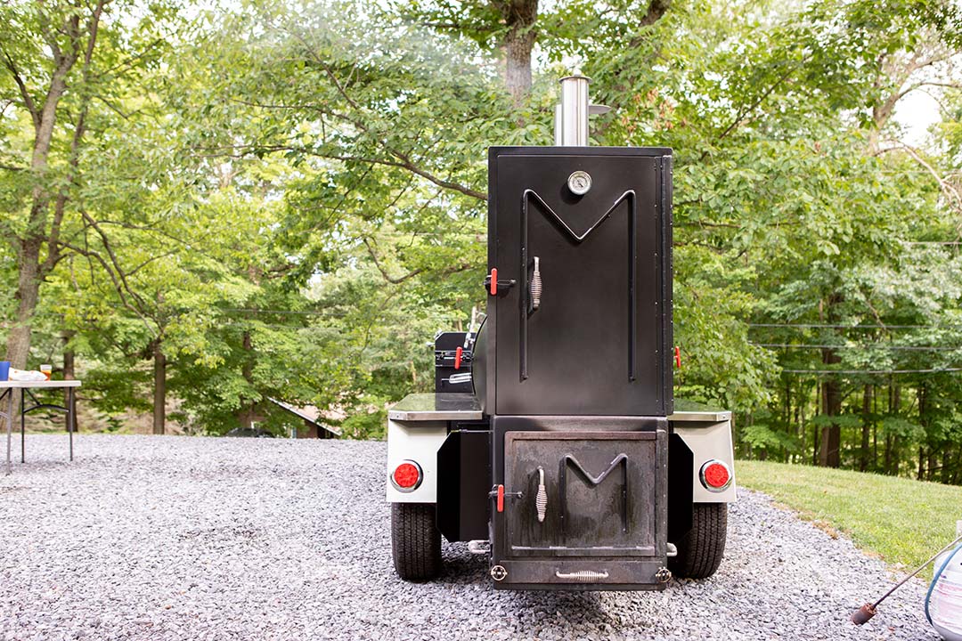 My BBQ Smoker Trailer Smoking and Searing Spatchcock Chickens