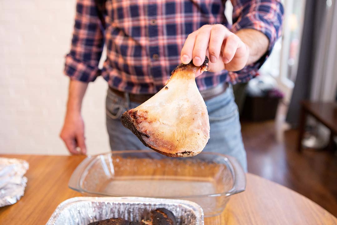 BX25_Box_Smoker_29_Pork_Butt_Bone