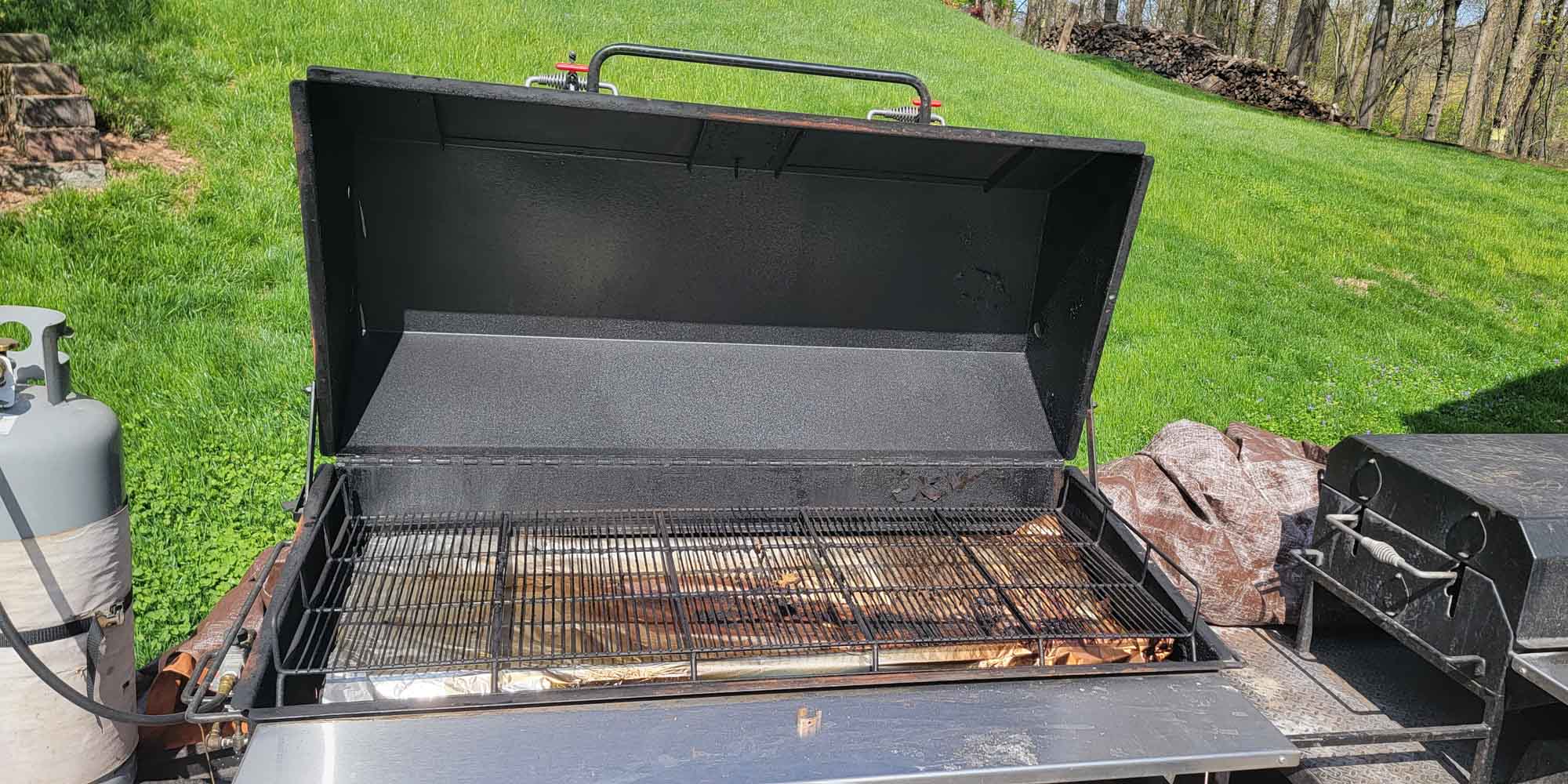 Meadow Creek Trailer With PR60G Gas Grill and BBQ60 Charcoal Grill With Charcoal Pullout (2 years old) Meadow Creek Trailer With PR60G Gas Grill and BBQ60 Charcoal Grill With Charcoal Pullout (2 years old)